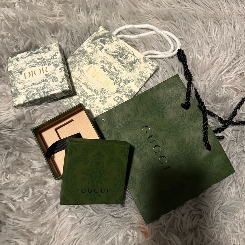 Bundle of gucci and dior earring box and dust bag